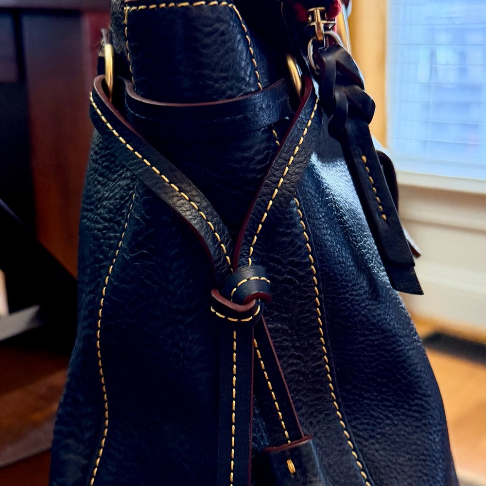 Dooney and Burke, Navy Smith, Florentine satchel - Picture 3 of 10